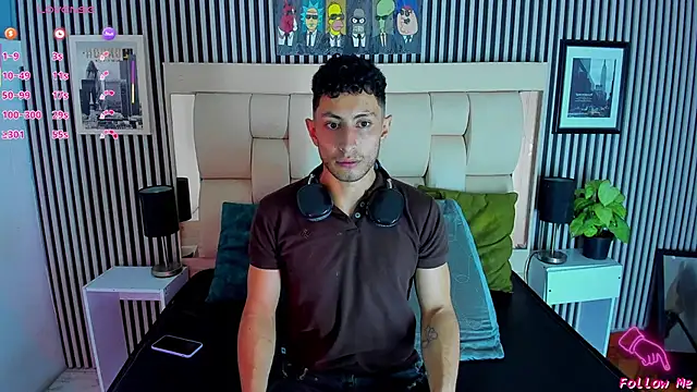 Piggy Eddy online show from November 7, 2025, 2:28 pm