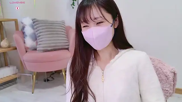 meg 0901 online show from February 15, 2025, 11:14 pm