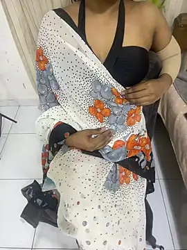 NethuQueen online show from February 26, 2025, 5:53 am