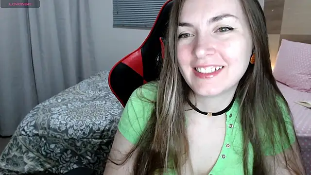 Naughty Annn online show from May 4, 2026, 3:02 am