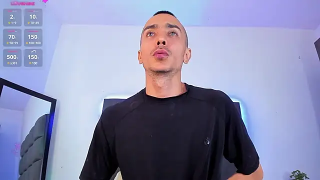 Snapshot of steven_hott8 chatting on February 9, 2025, 6:26 pm steven hott8 online show from February 9, 2025, 6:26 pm