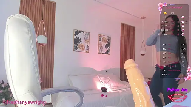 TiffanyWright online show from January 23, 2025, 1:56 pm