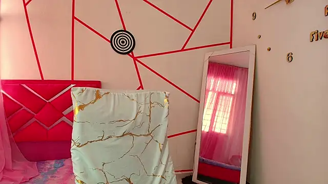 Snapshot of _Jessi29_ chatting on February 9, 2025, 5:43 pm  Jessi29  online show from February 9, 2025, 5:43 pm