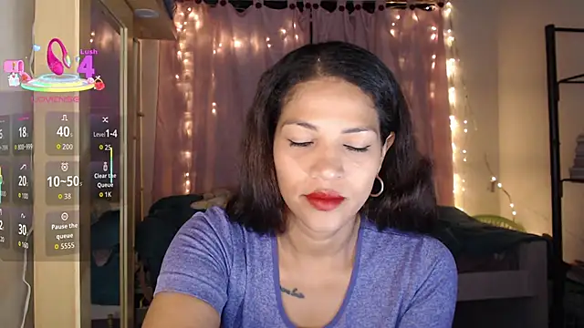 makennaa  online show from October 10, 2025, 9:52 am