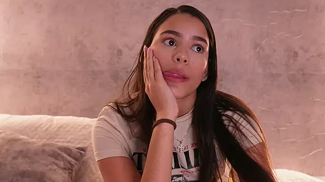 Nicky and Blake online show from September 12, 2025, 5:46 pm