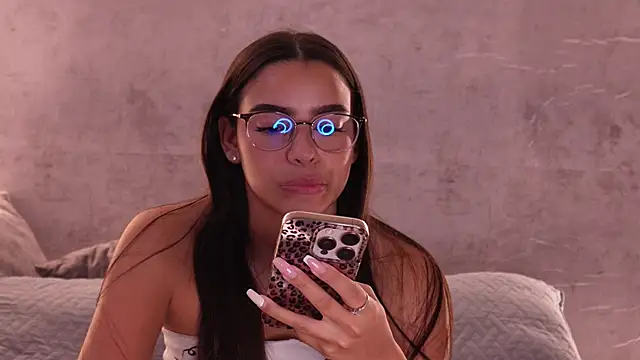 Nicky and Blake online show from February 2, 2026, 4:17 pm