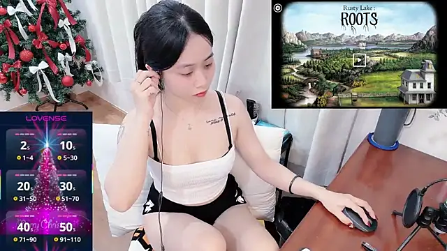 Snapshot of -rosiie- chatting on November 18, 2025, 3:01 am -rosiie- online show from November 18, 2025, 3:01 am