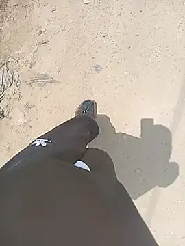 Snapshot of Cuervo_maniaco chatting on February 26, 2025, 4:24 pm Cuervo maniaco online show from February 26, 2025, 4:24 pm