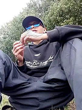 Snapshot of Cuervo_maniaco chatting on March 6, 2025, 7:43 pm Cuervo maniaco online show from March 6, 2025, 7:43 pm