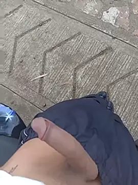 Cuervo maniaco online show from November 4, 2025, 7:35 pm