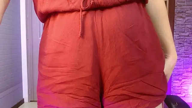 Manuela bela online show from February 18, 2025, 5:21 pm