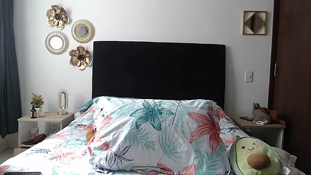 TatianaMonteross online show from January 11, 2026, 5:51 pm