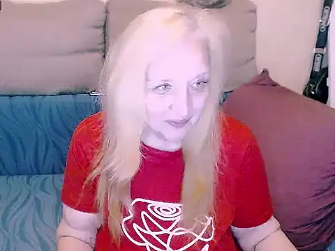 ANNAMATURE54 online show from April 19, 2026, 7:16 pm