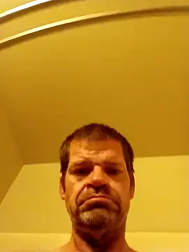 Snapshot of swervenherb chatting on October 31, 2025, 6:14 am swervenherb online show from October 31, 2025, 6:14 am