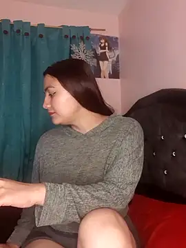 Nahiara velez online show from February 5, 2025, 10:33 pm