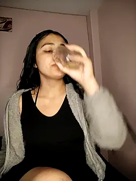 Nahiara velez online show from March 14, 2025, 5:16 am