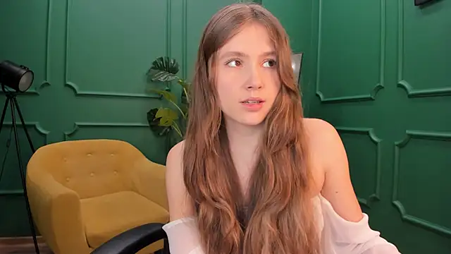 MaryannSoftt online show from January 29, 2025, 3:37 pm