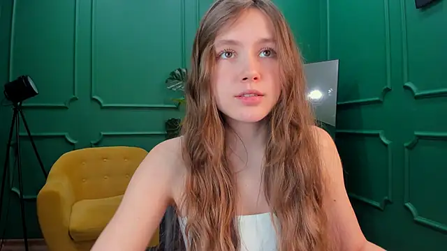 MaryannSoftt online show from February 13, 2025, 6:27 pm