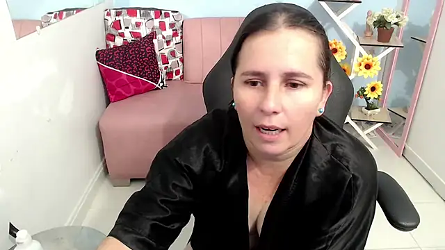 victoria jones online show from September 24, 2025, 6:22 pm