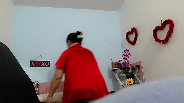 victoria jones online show from October 25, 2025, 12:34 pm