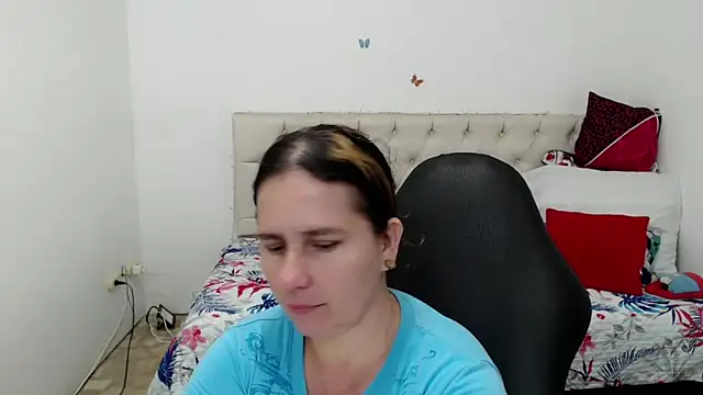 victoria jones online show from April 20, 2026, 2:20 pm