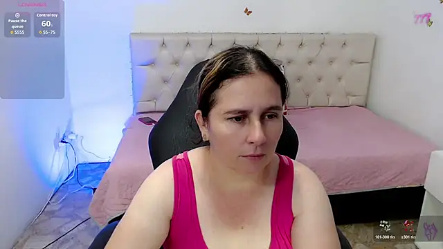 victoria jones online show from April 21, 2026, 3:28 pm