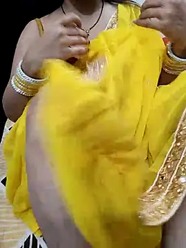 Snapshot of Diya_Chopra chatting on March 3, 2025, 7:54 am Diya Chopra online show from March 3, 2025, 7:54 am