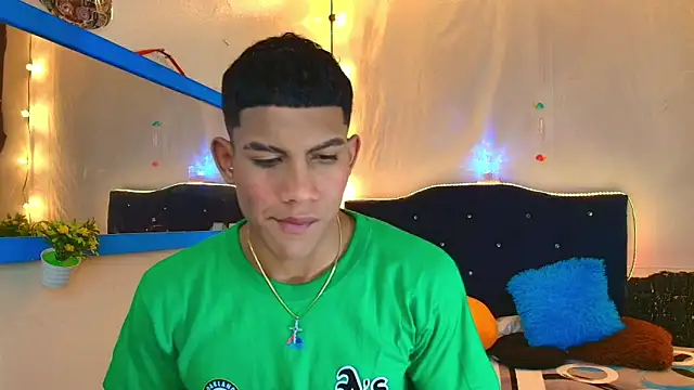 Damian latinxxx online show from February 14, 2025, 3:11 am