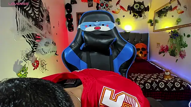 Damian latinxxx online show from October 18, 2025, 3:09 am