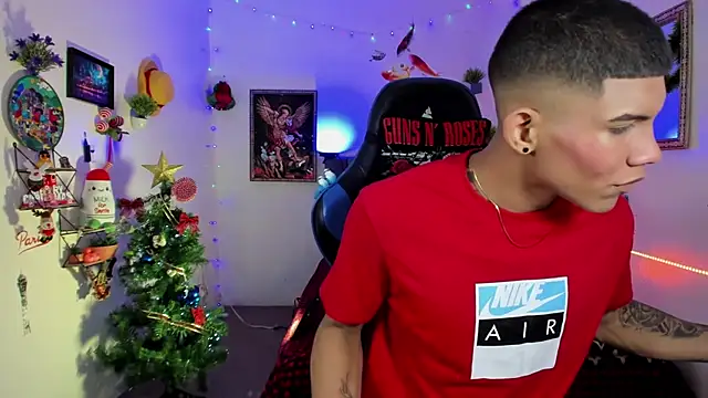 Damian latinxxx online show from December 3, 2025, 3:14 am