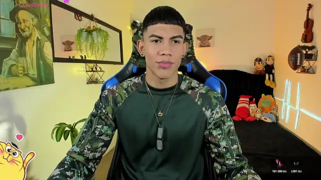 Damian latinxxx online show from March 25, 2026, 2:39 am