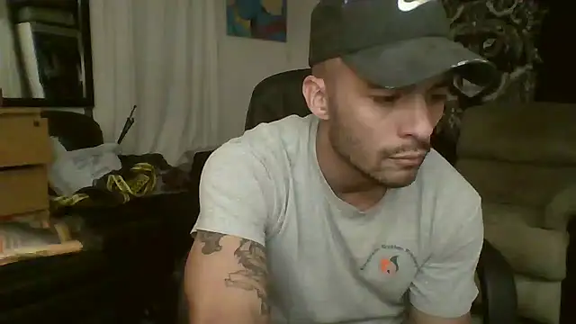 JohnnyDeep187 online show from December 11, 2024, 3:45 am