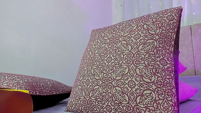 Zara dulce online show from January 16, 2025, 12:09 pm