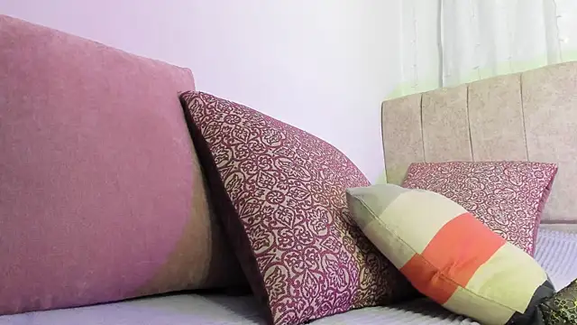 Zara dulce online show from January 31, 2025, 1:12 pm