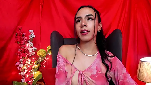 Zara dulce online show from February 3, 2025, 10:32 pm