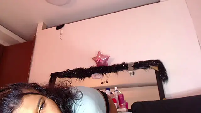 DaniBoom12 online show from February 18, 2025, 1:54 am