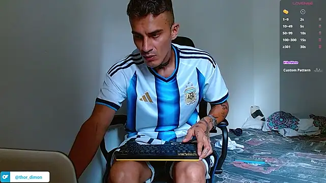 bray hotboy777 online show from April 18, 2026, 9:26 pm