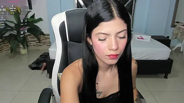 Snapshot of EroticAzir chatting on November 20, 2025, 3:39 am EroticAzir online show from November 20, 2025, 3:39 am