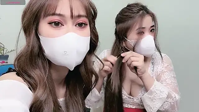 Snapshot of LyLy_Office chatting on January 5, 2025, 12:10 pm LyLy Office online show from January 5, 2025, 12:10 pm