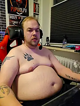 PupW0lfy online show from February 8, 2025, 6:33 pm