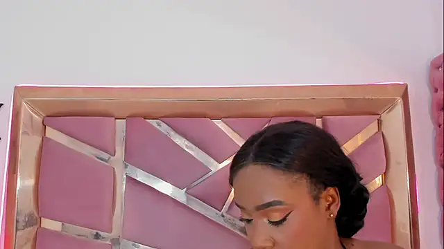 Snapshot of Britanymooree chatting on May 14, 2026, 10:16 pm Britanymooree online show from May 14, 2026, 10:16 pm