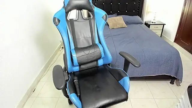 Snapshot of Debora_brown chatting on December 14, 2024, 10:28 pm Debora brown online show from December 14, 2024, 10:28 pm