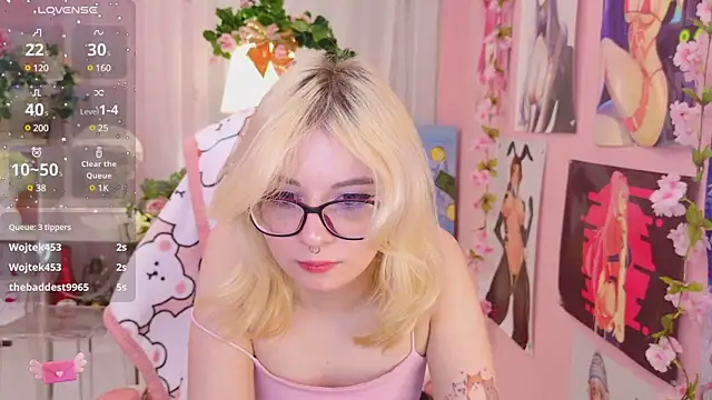 Coconut Mia online show from December 26, 2024, 10:09 pm