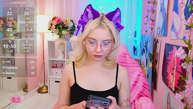 Coconut Mia online show from February 21, 2025, 3:01 am