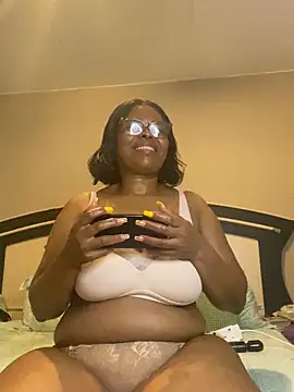 Nomthie online show from November 4, 2025, 9:47 pm