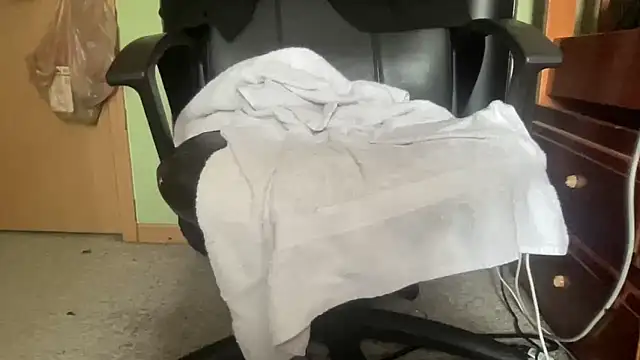 nastymac6 online show from April 22, 2026, 5:47 pm