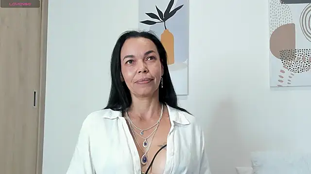 Evawalker  online show from February 7, 2025, 4:48 am