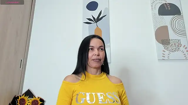 Evawalker  online show from February 12, 2025, 1:52 am