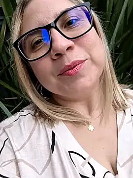 MissMaria online show from March 10, 2026, 9:31 pm