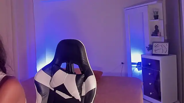 SavannahWildee online show from February 10, 2025, 6:24 pm